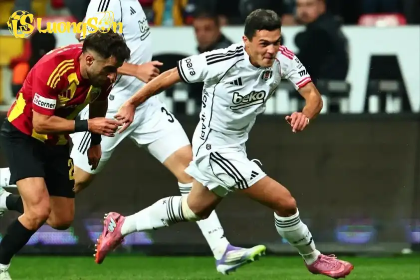 Besiktas được đánh giá mạnh hơn rất nhiều trong trận đấu này