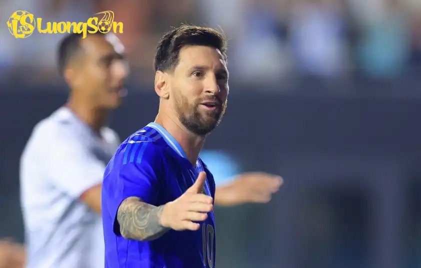 Messi trở thành cầu thủ có nhiều kiến tạo nhất ở cấp độ ĐTQG Messi trở thành cầu thủ có nhiều kiến tạo nhất ở cấp độ ĐTQG