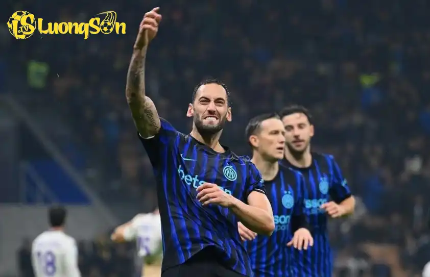 Inter đang chơi ấn tượng ở C1 lẫn Serie A.